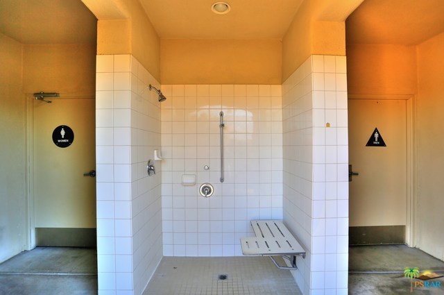 76 Via Del Mercato Rancho Mirage, CA 92270 - Photo 32 of 32 Community Shower