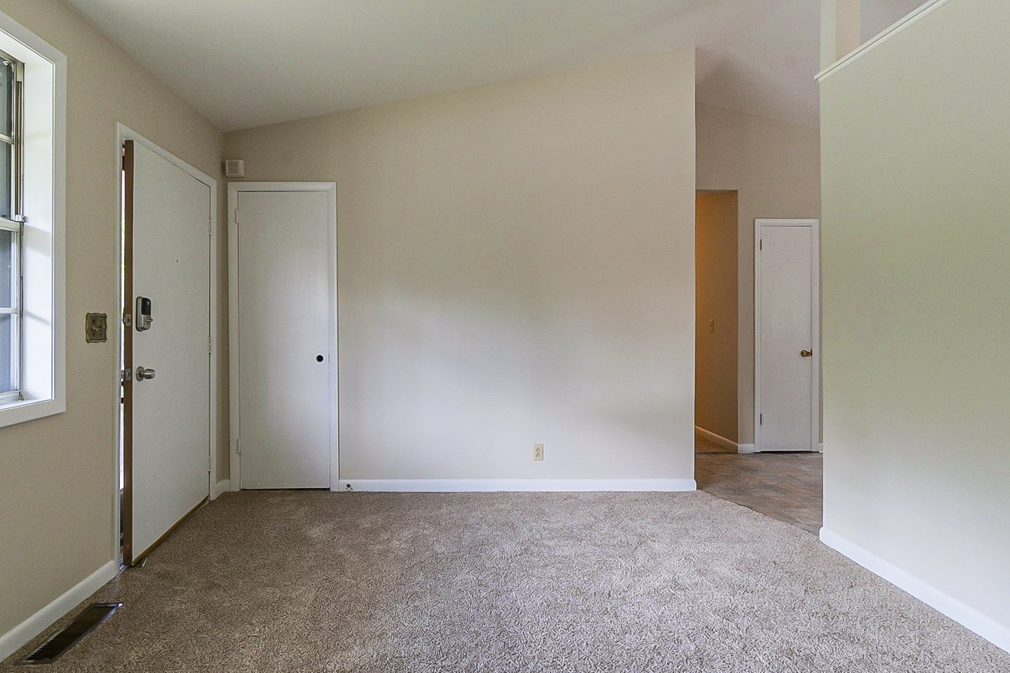 192 Tusculum Road Antioch, TN 37013 - Photo 3 of 24 Gallery Image 3