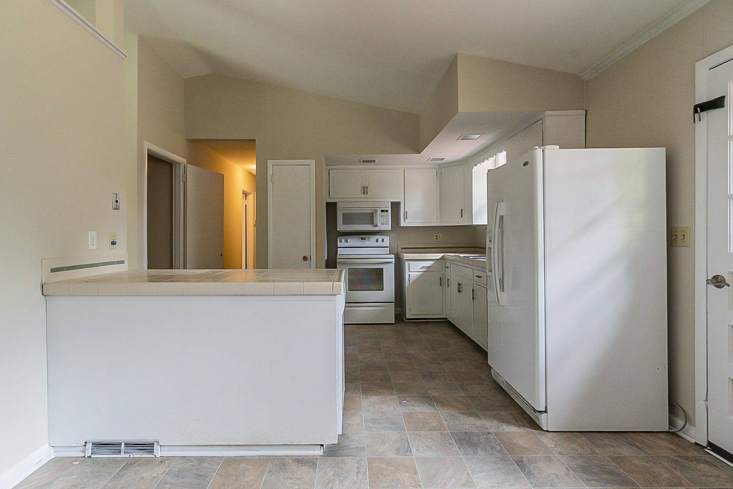 192 Tusculum Road Antioch, TN 37013 - Photo 6 of 24 Gallery Image 6