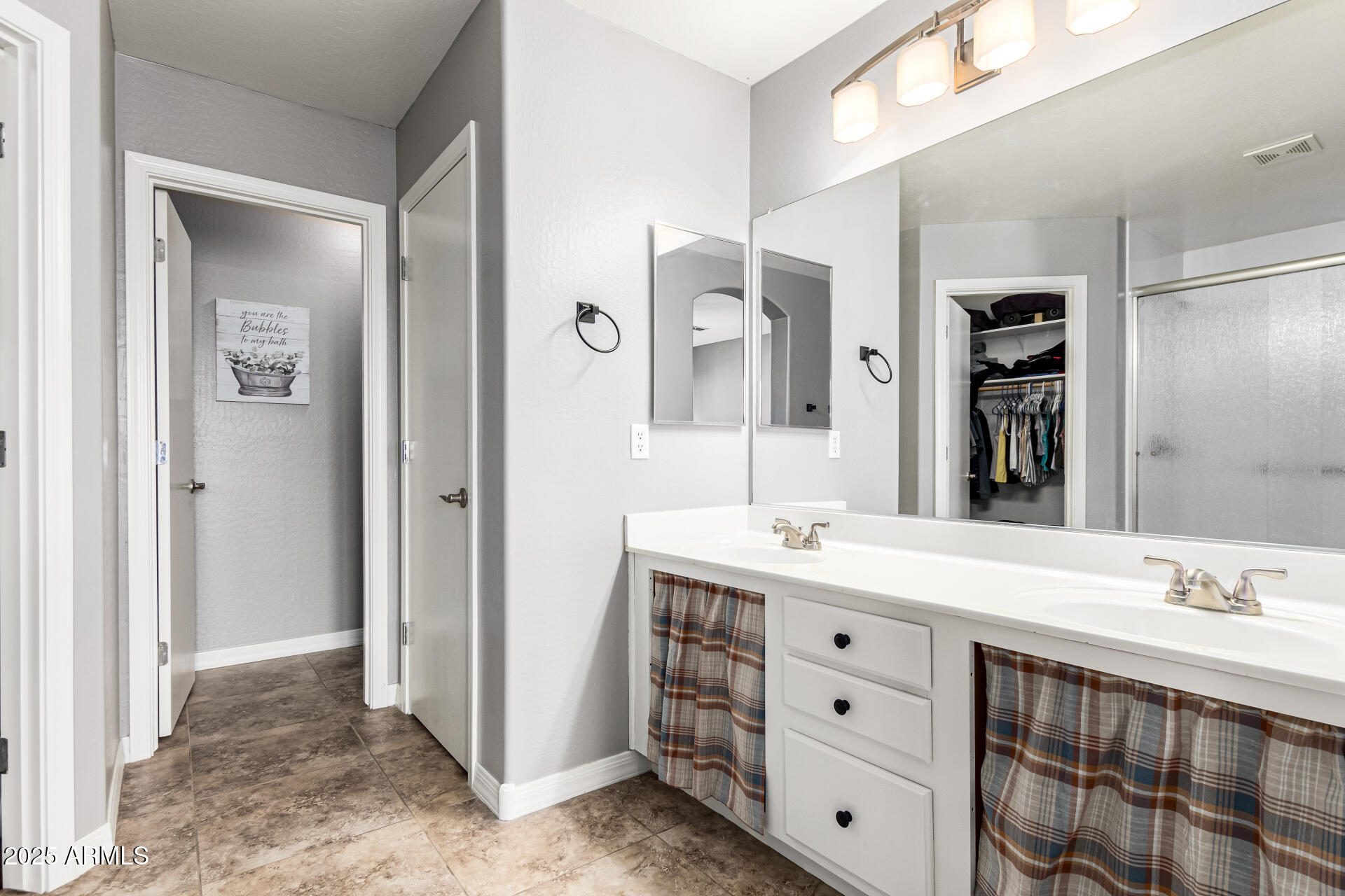 332 South Travis Mesa, AZ 85208 - Photo 15 of 24 19-Travis