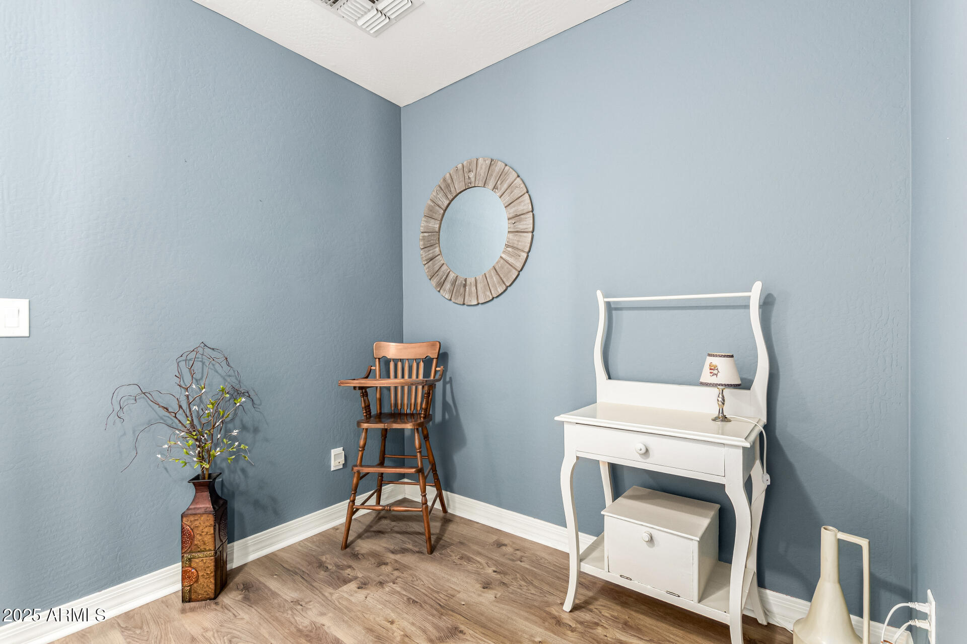 332 South Travis Mesa, AZ 85208 - Photo 18 of 24 24-Travis