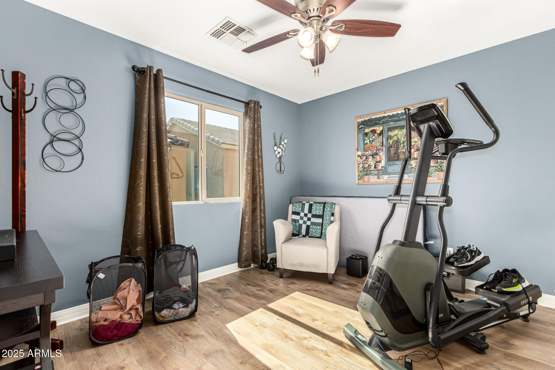 332 South Travis Mesa, AZ 85208 - Photo 19 of 24 25-Travis