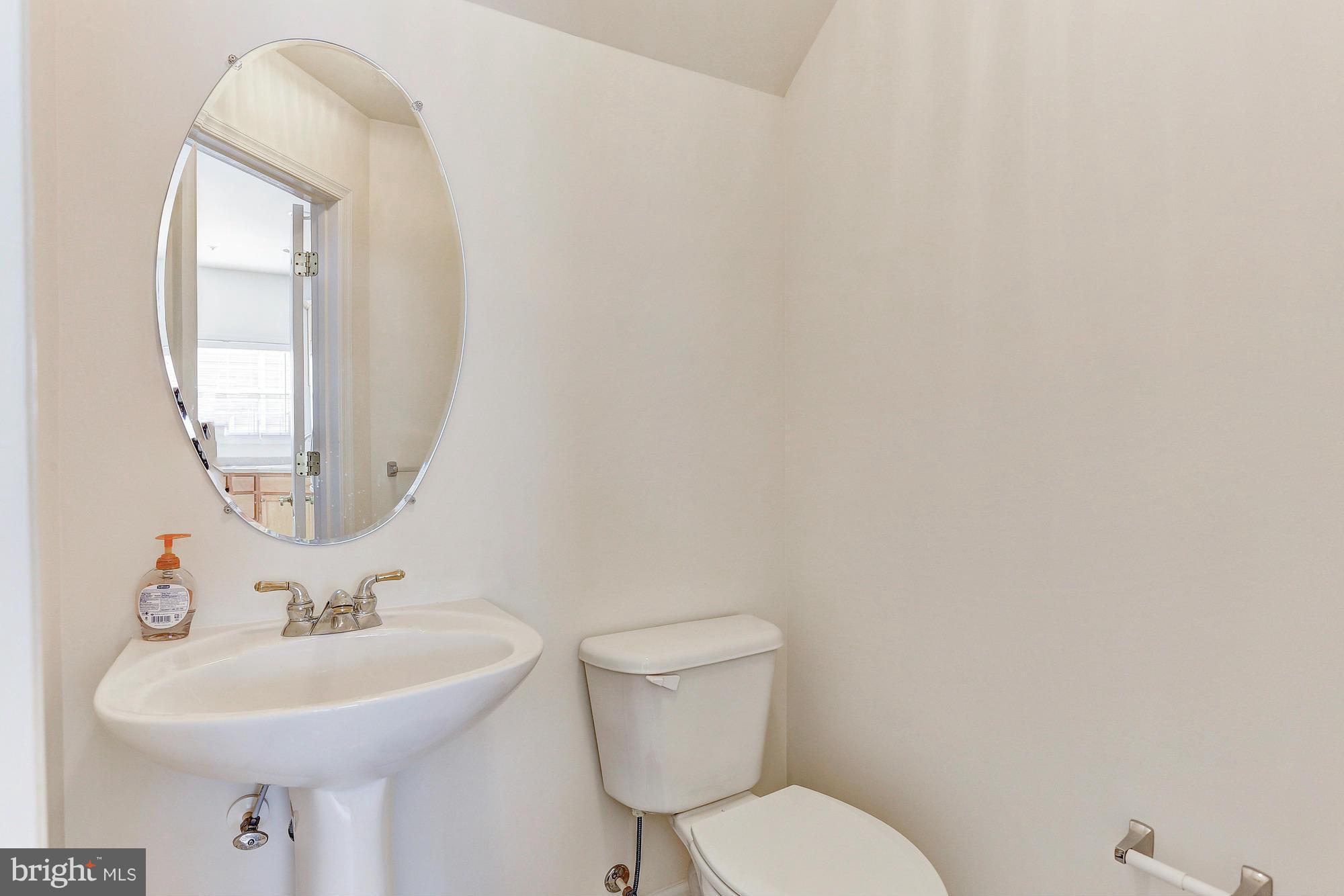 10279 Rutland Round Road, Unit 43 Columbia, MD 21044 - Photo 12 of 28 Powder Room