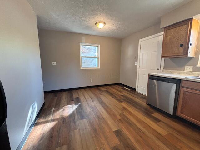 493 Barnett Road Columbus, OH 43213 - Photo 5 of 11 IMG_2821