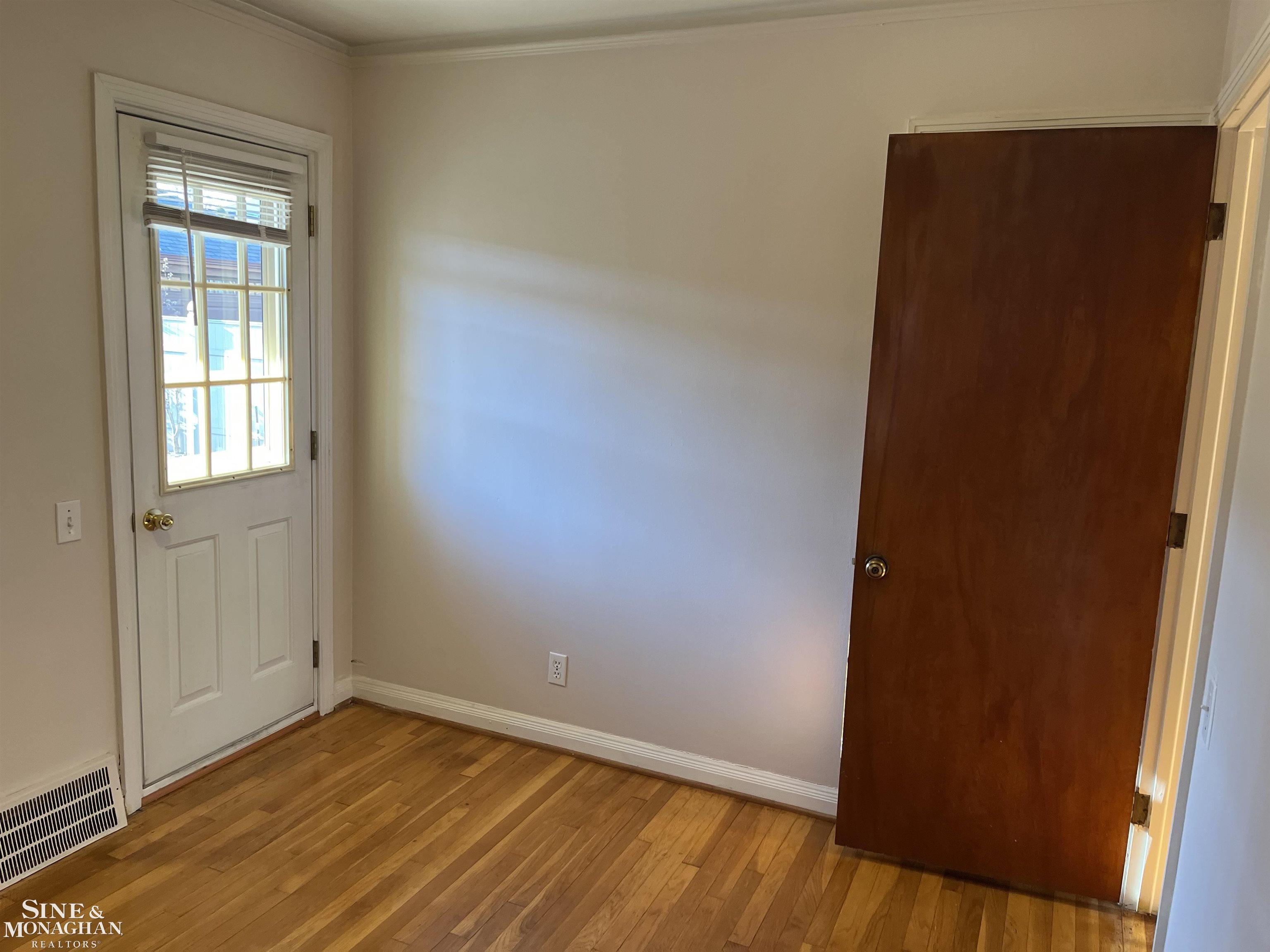 1353 Somerset Avenue Grosse Pointe, MI 48230 - Photo 9 of 22