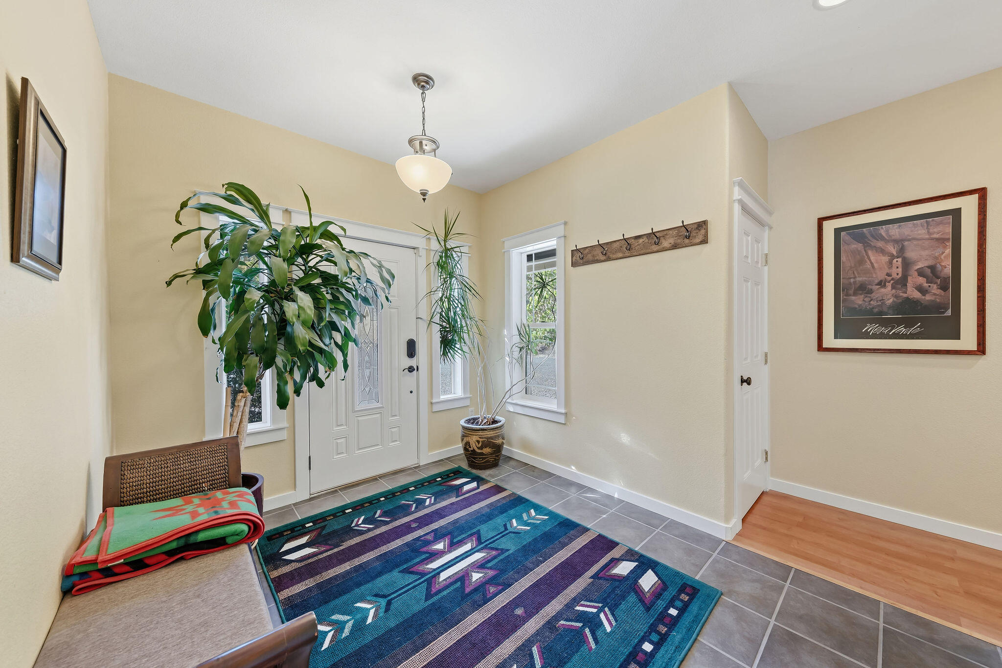 158 Rockingham Circle Eagle Point, OR 97524 - Photo 4 of 58 079A9212
