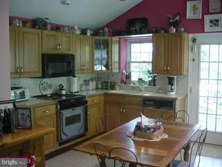 2458 Dale Road Huntingdon Valley, PA 19006 - Photo 3 of 6