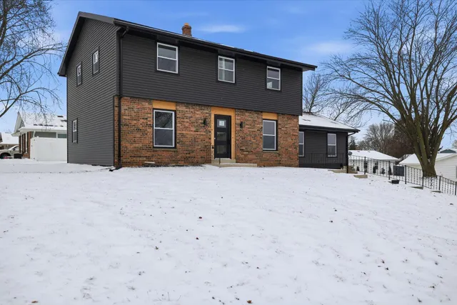 $474,900 | 5801 West Allwood Drive, Franklin, WI 53132