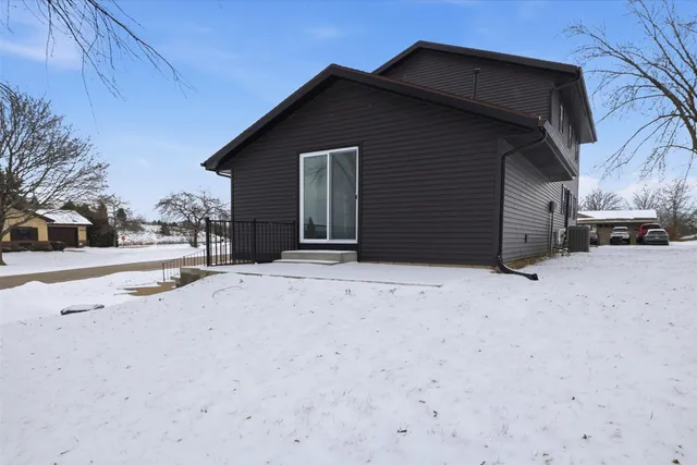 $474,900 | 5801 West Allwood Drive, Franklin, WI 53132