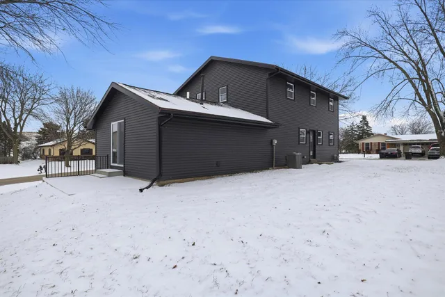 $474,900 | 5801 West Allwood Drive, Franklin, WI 53132