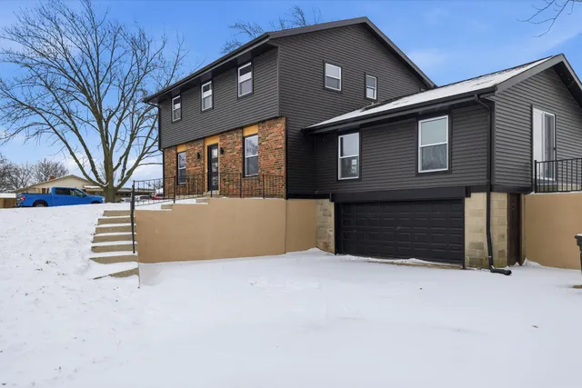 $474,900 | 5801 West Allwood Drive, Franklin, WI 53132