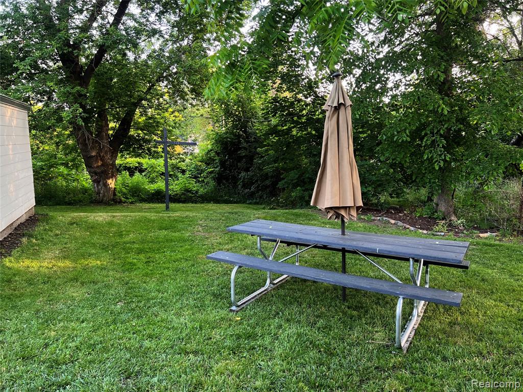 2613 Flushing Road Flint, MI 48504 - Photo 32 of 33