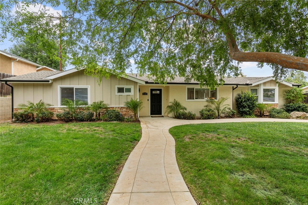 2162 Montgomery Road Thousand Oaks, CA 91360 - Photo 2 of 26