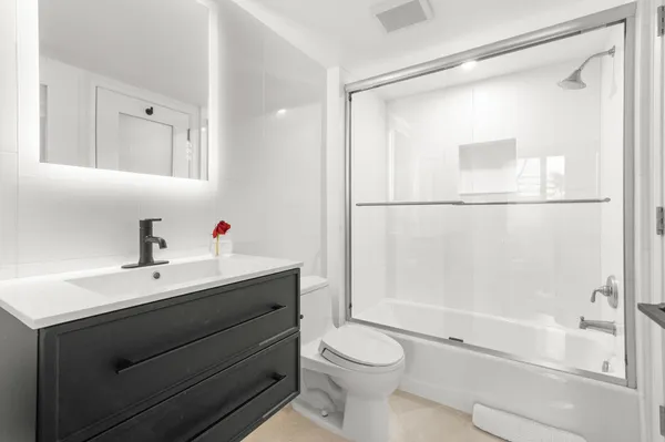 $2,500,000 | 170 Chilean Avenue, Unit 3C, Palm Beach, FL 33480