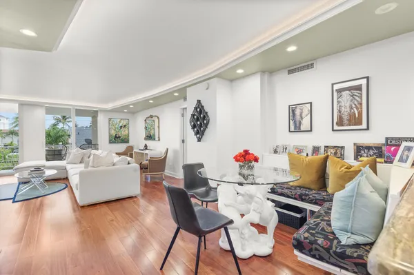$2,500,000 | 170 Chilean Avenue, Unit 3C, Palm Beach, FL 33480