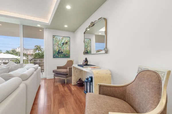 $2,500,000 | 170 Chilean Avenue, Unit 3C, Palm Beach, FL 33480