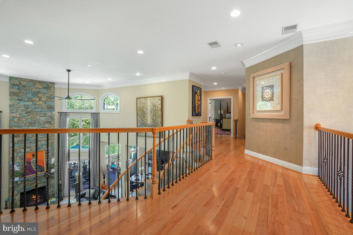 11116 Stuart Mill Road Oakton, VA 22124 - Photo 35 of 74 Gallery Image 35