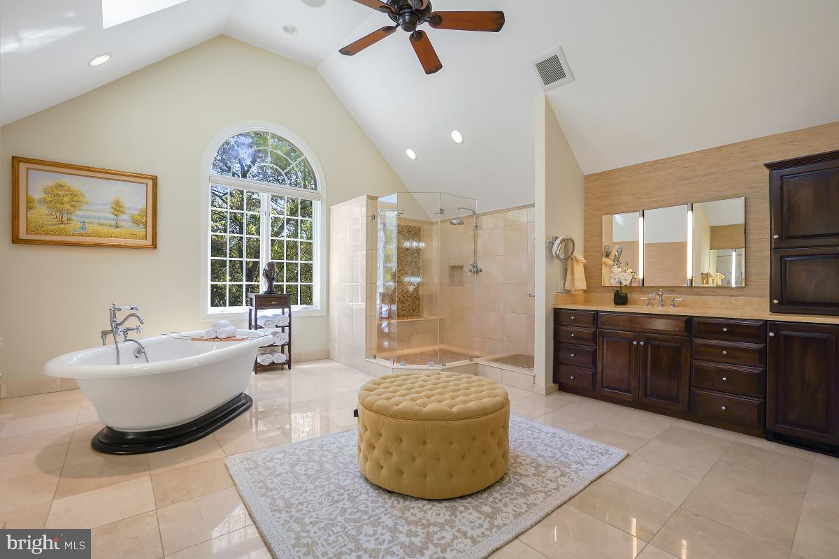 11116 Stuart Mill Road Oakton, VA 22124 - Photo 41 of 74 Gallery Image 41