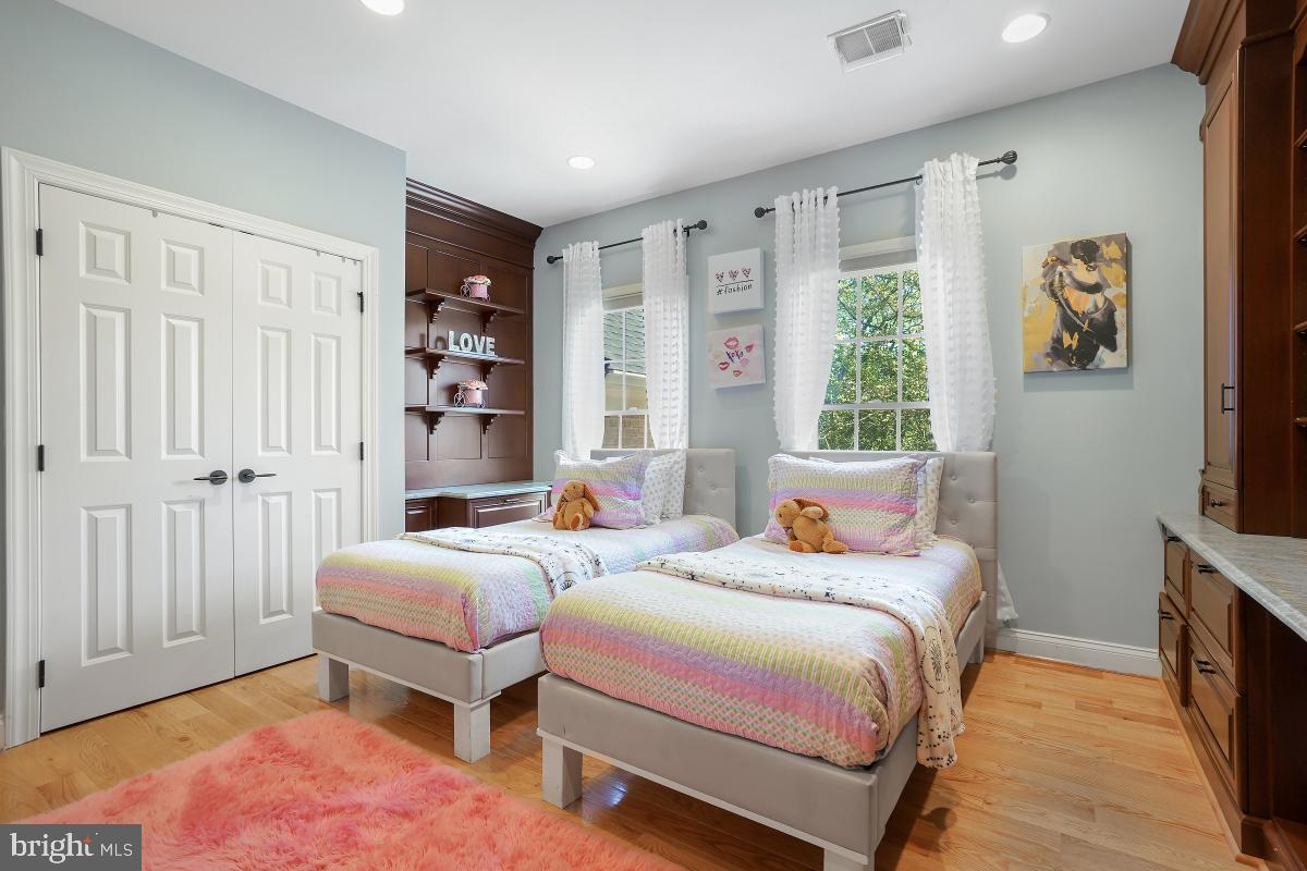 11116 Stuart Mill Road Oakton, VA 22124 - Photo 49 of 74 Gallery Image 49