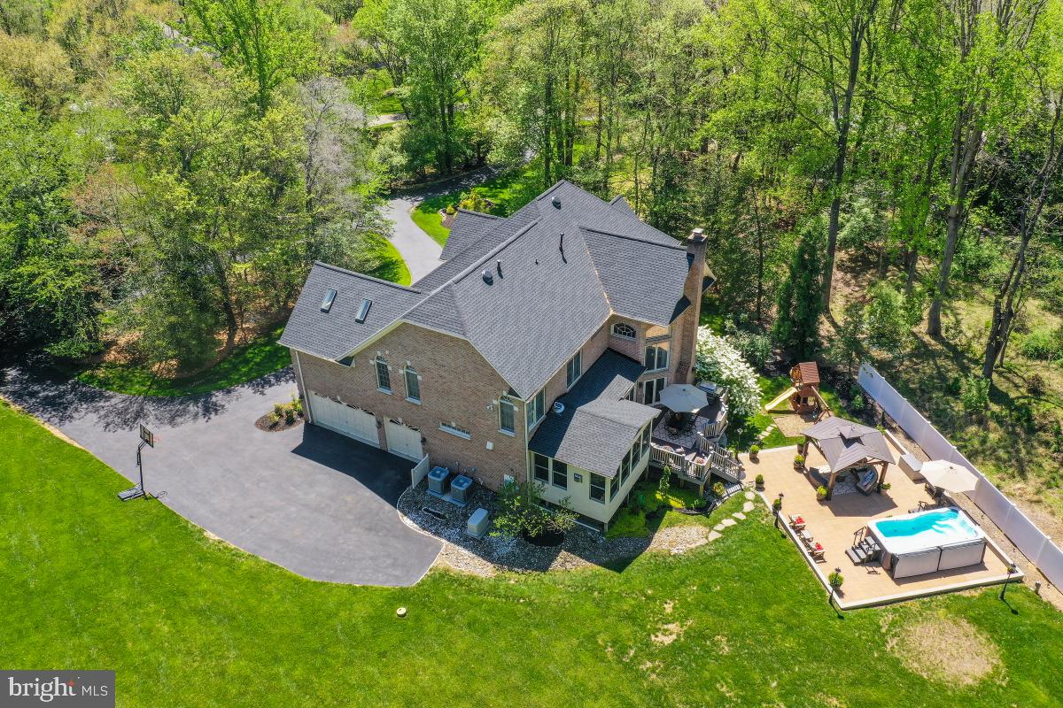 11116 Stuart Mill Road Oakton, VA 22124 - Photo 70 of 74 Gallery Image 70