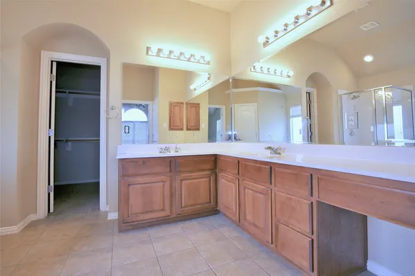 $2,990 | 2002 Singing Hills, Leander, TX 78641