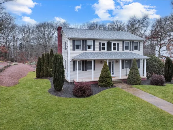 $760,000 | 14 Evergreen Lane, Westerly, RI 02891