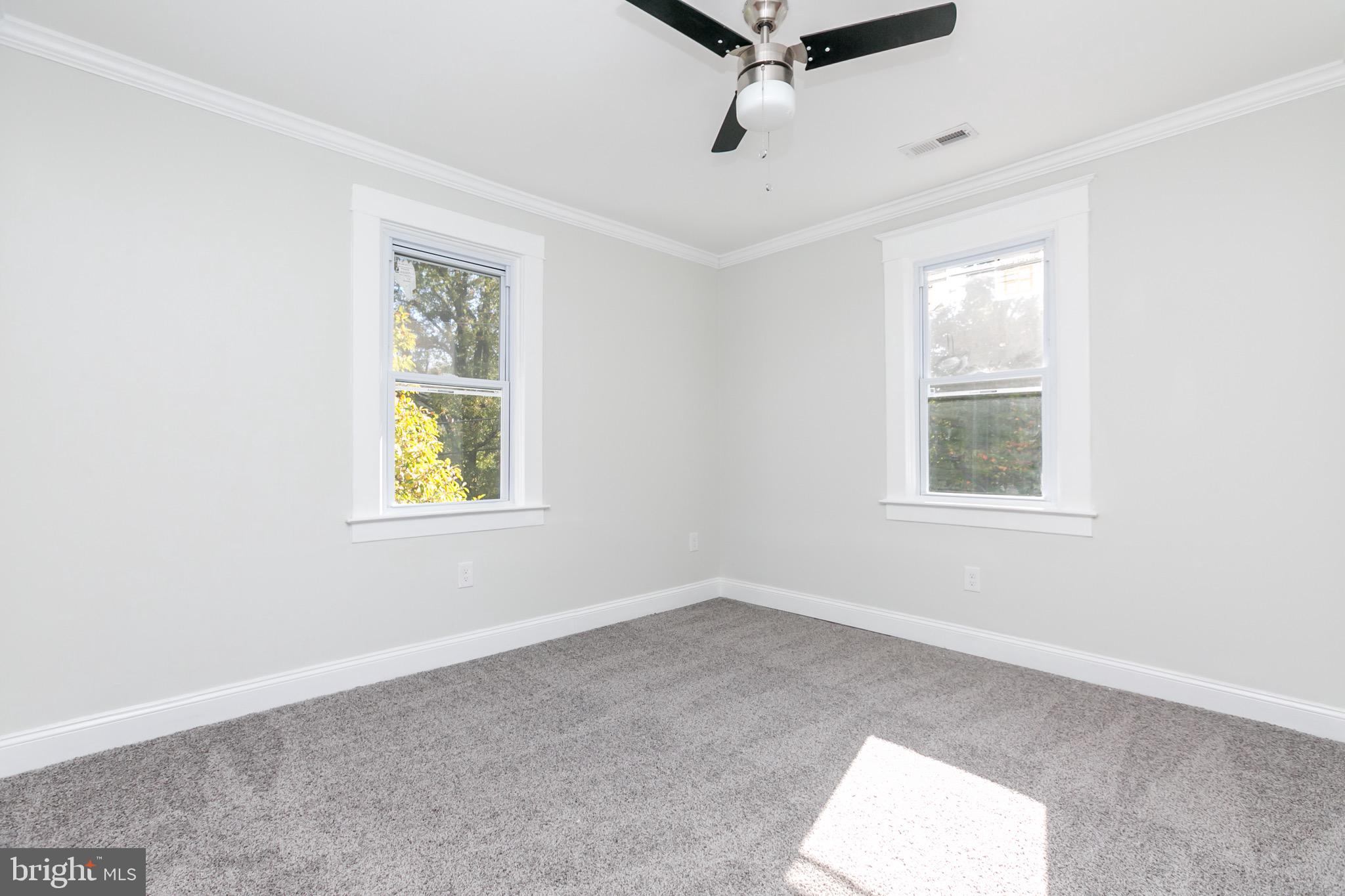 500 Kingston Road Baltimore, MD 21229 - Photo 22 of 32