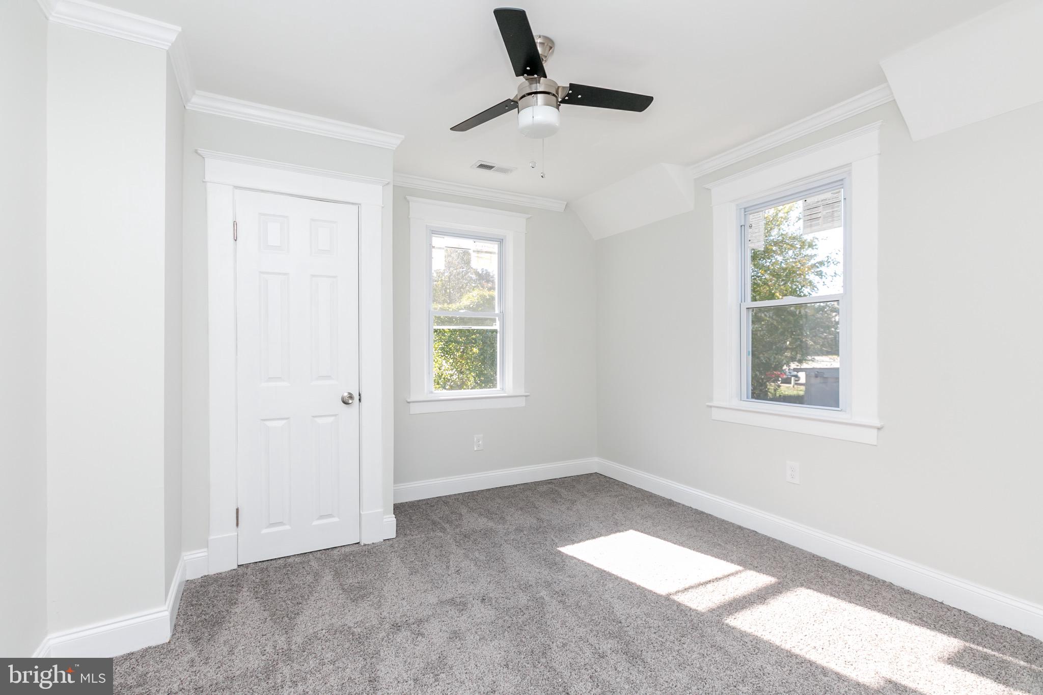 500 Kingston Road Baltimore, MD 21229 - Photo 24 of 32