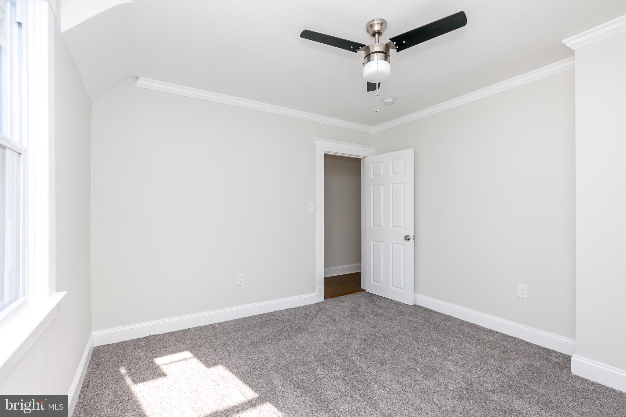 500 Kingston Road Baltimore, MD 21229 - Photo 25 of 32