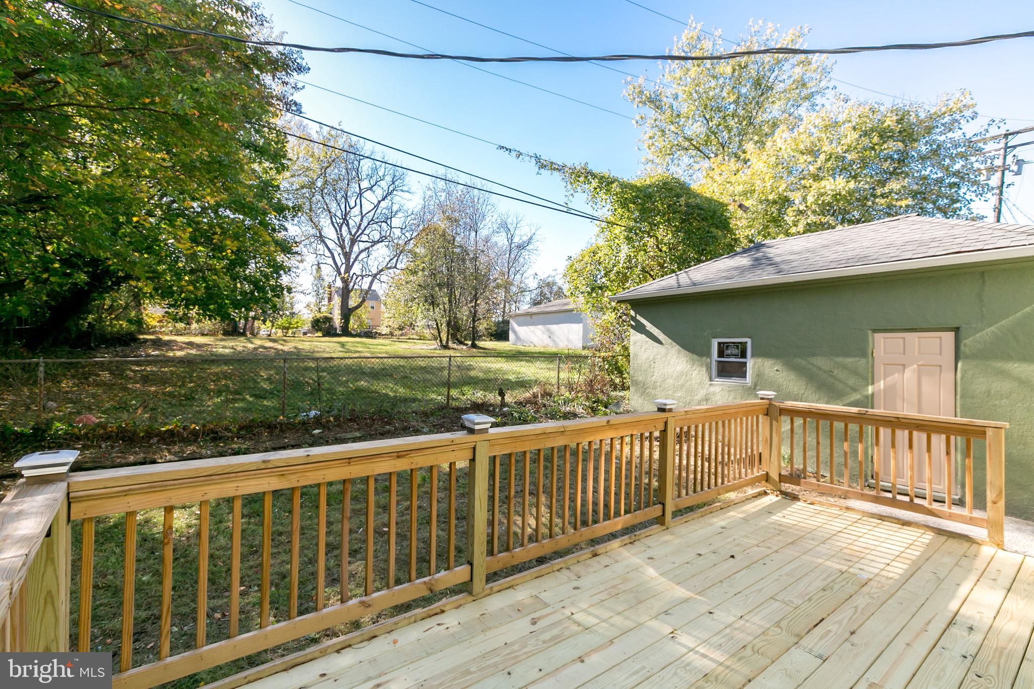 500 Kingston Road Baltimore, MD 21229 - Photo 30 of 32 New Deck