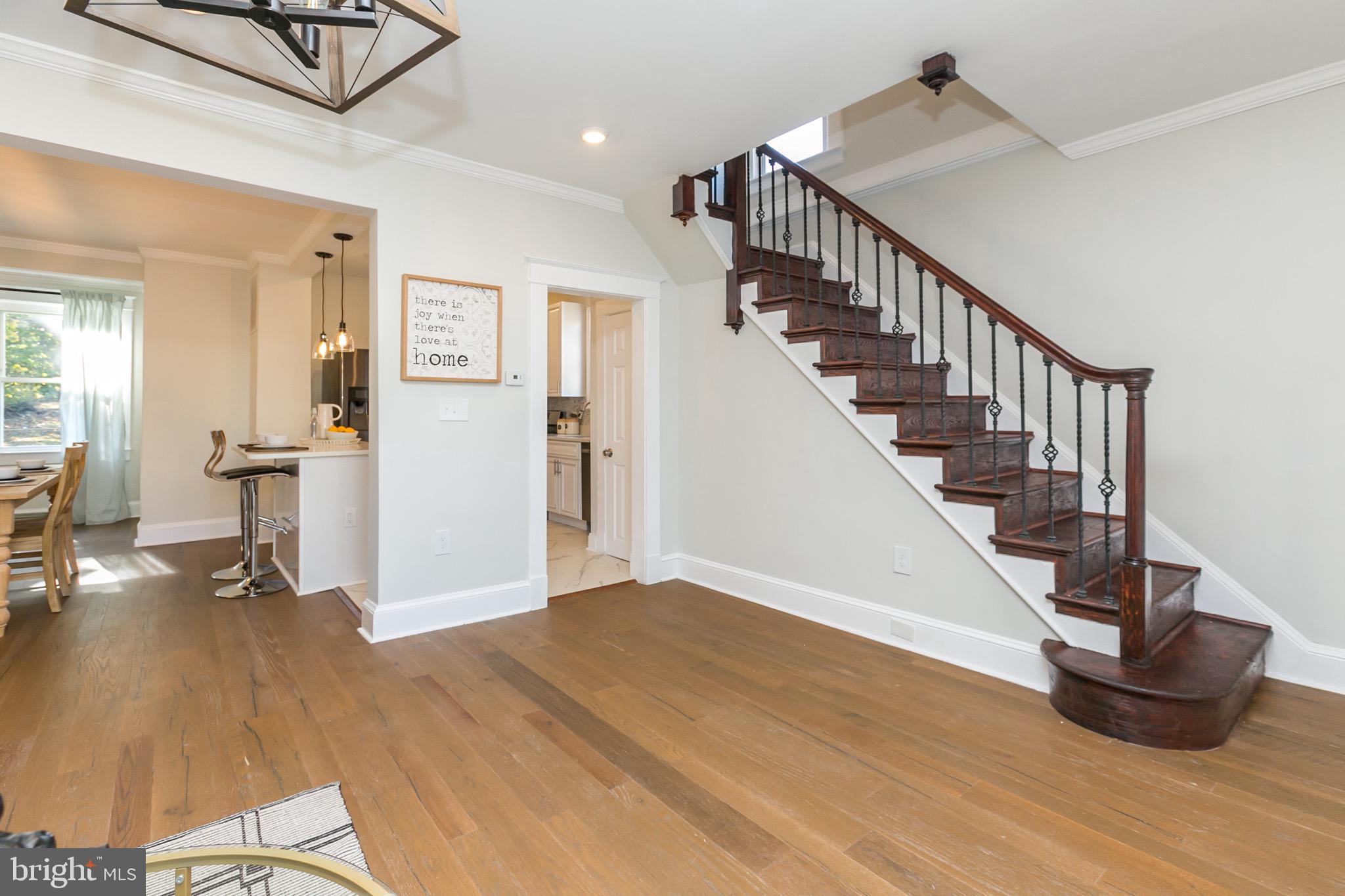 500 Kingston Road Baltimore, MD 21229 - Photo 7 of 32