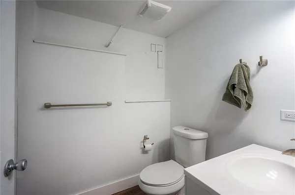 $414,900 | 1817 Prairie Grass Drive, Raymore, MO 64083