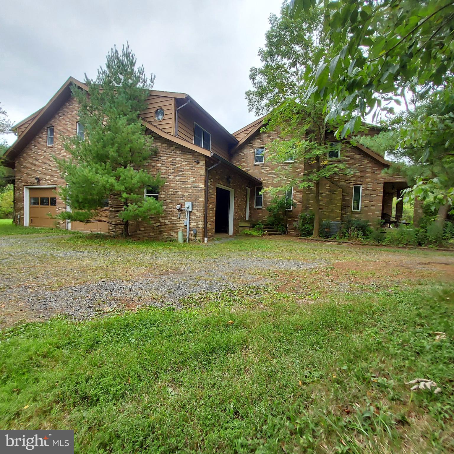 329 Pennington - Titusville Road Pennington, NJ 08534 - Photo 52 of 59 Left side shows garage