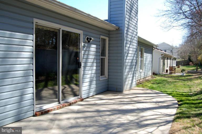 876 Rudder Way Annapolis, MD 21401 - Photo 12 of 18 Patio