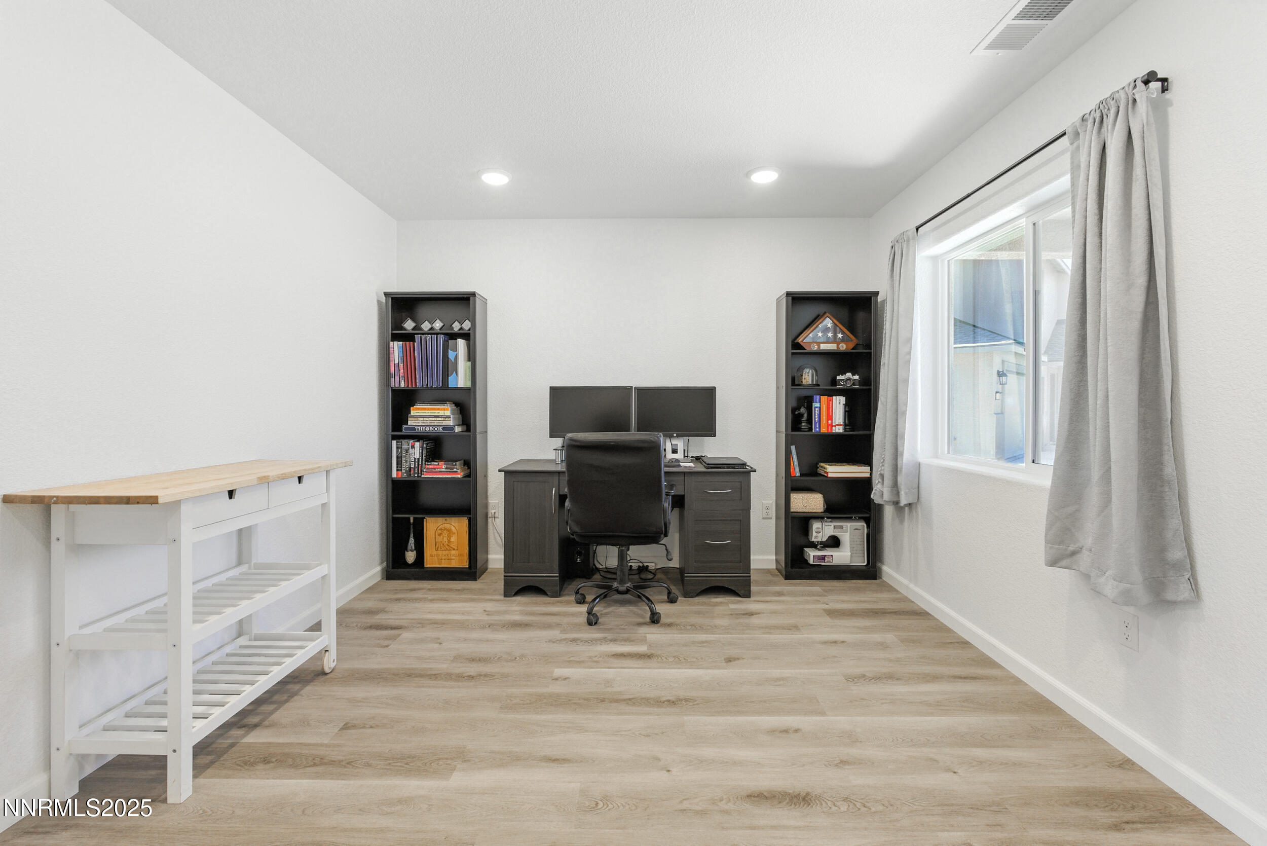 6778 Shell Court Fernley, NV 89408 - Photo 8 of 33 15_4l2a2092