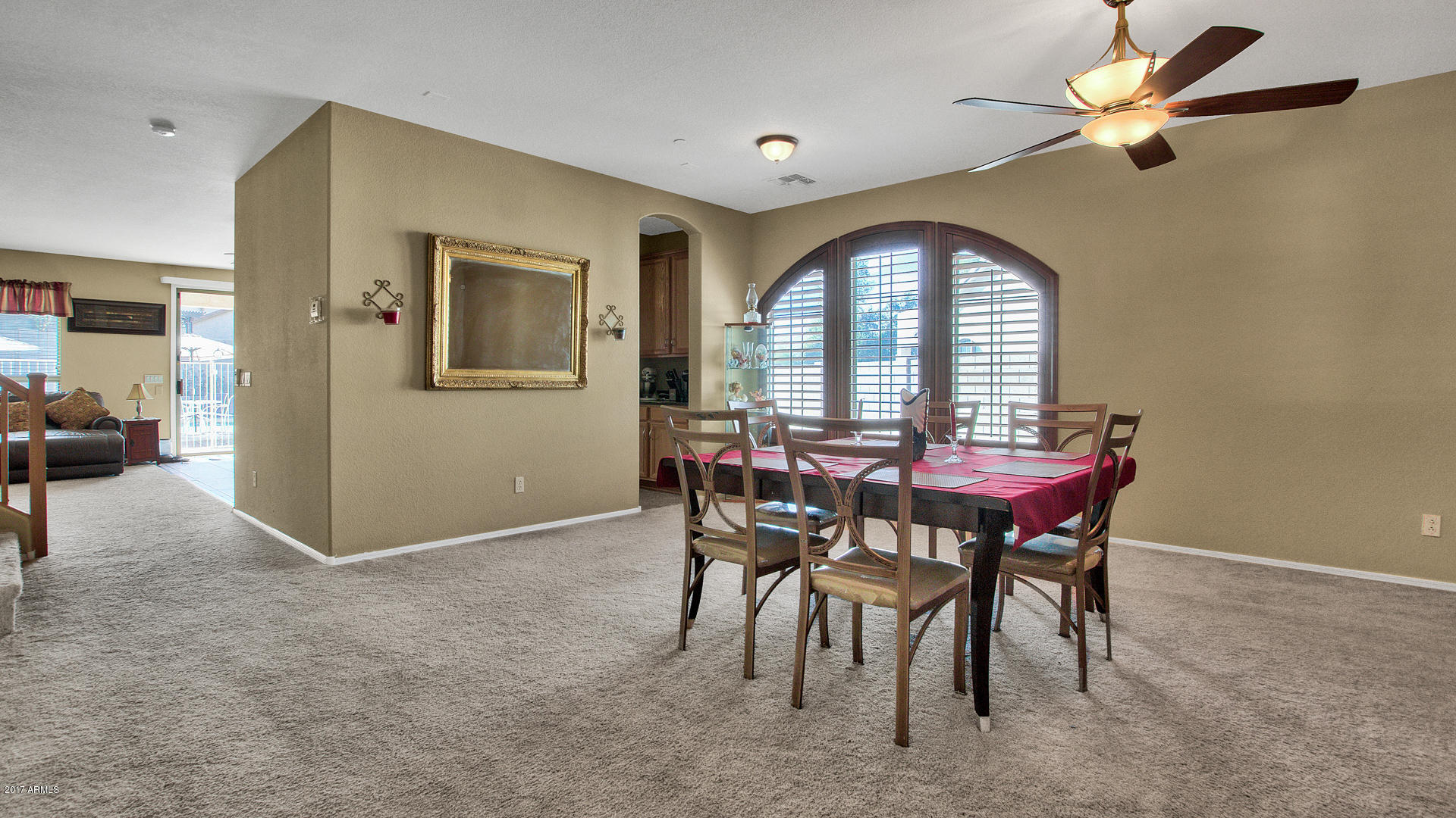2223 West Maldonado Road Phoenix, AZ 85041 - Photo 7 of 41 07