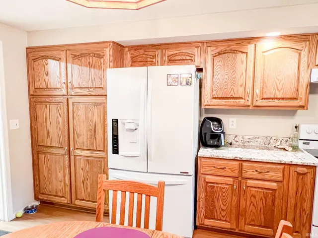 $349,000 | 16224 Feighner Road, Roanoke, IN 46783