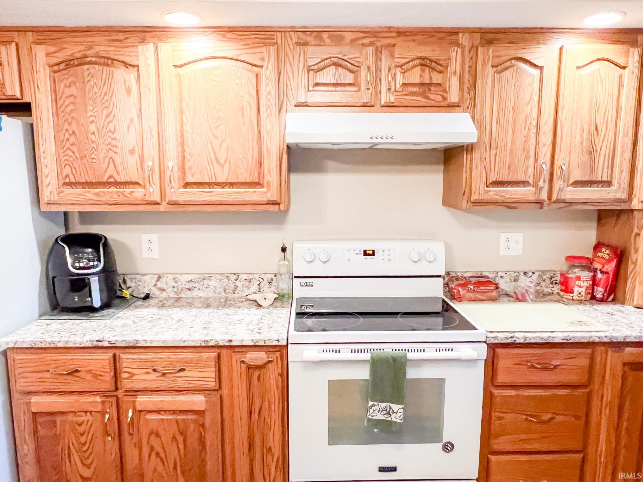 16224 Feighner Road Roanoke, IN 46783 - Photo 16 of 35