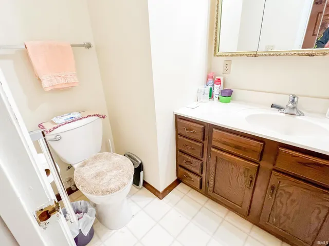 $349,000 | 16224 Feighner Road, Roanoke, IN 46783