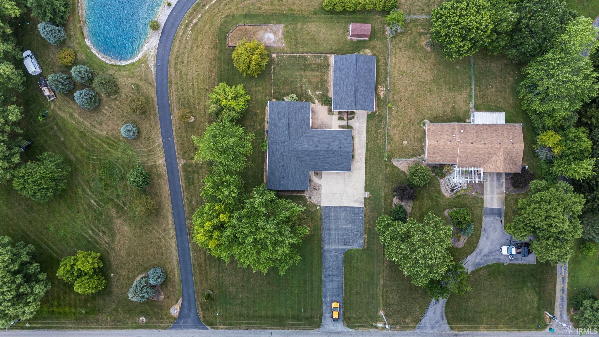 16224 Feighner Road Roanoke, IN 46783 - Photo 5 of 35