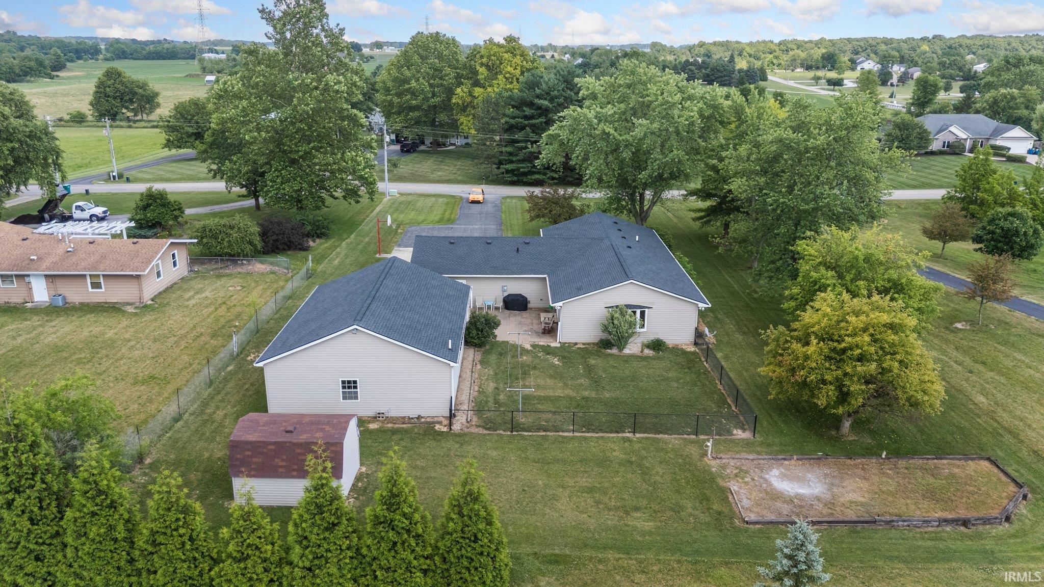 16224 Feighner Road Roanoke, IN 46783 - Photo 6 of 35