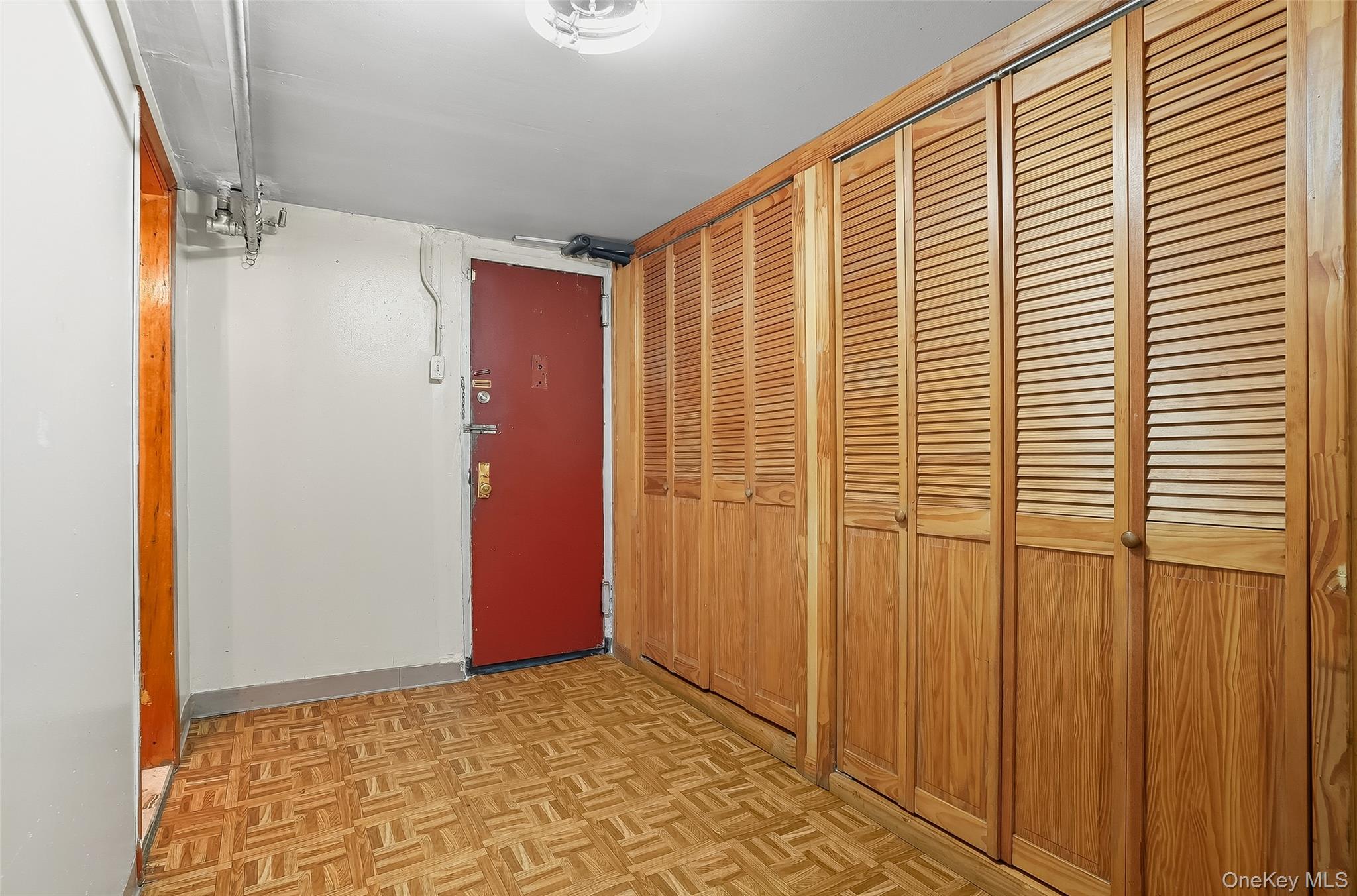 1036 Metcalf Avenue Bronx, NY 10472 - Photo 22 of 26