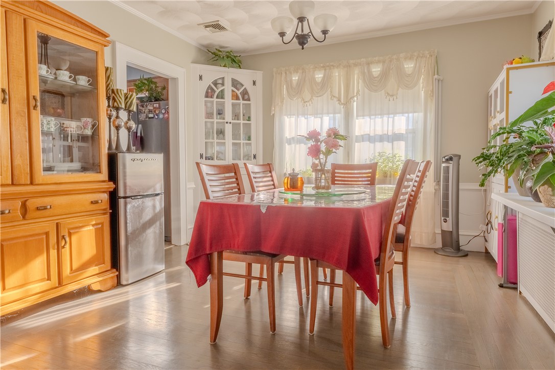 73 Western Promenade Cranston, RI 02905 - Photo 4 of 16