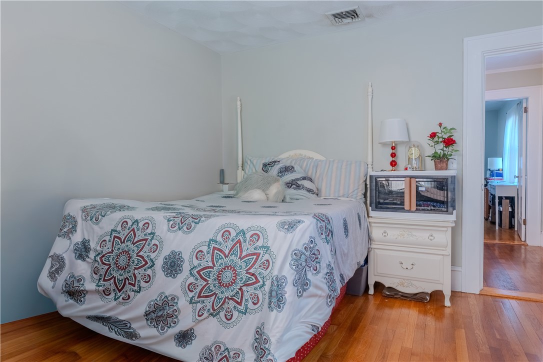 73 Western Promenade Cranston, RI 02905 - Photo 6 of 16