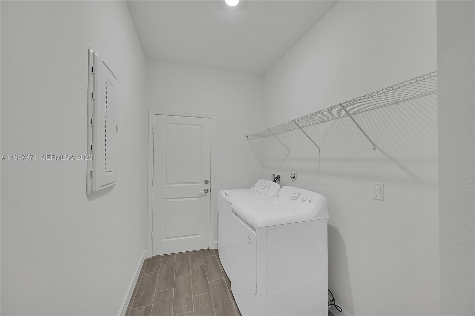 19465 Whispering Creek Road Loxahatchee, FL 33470 - Photo 14 of 22