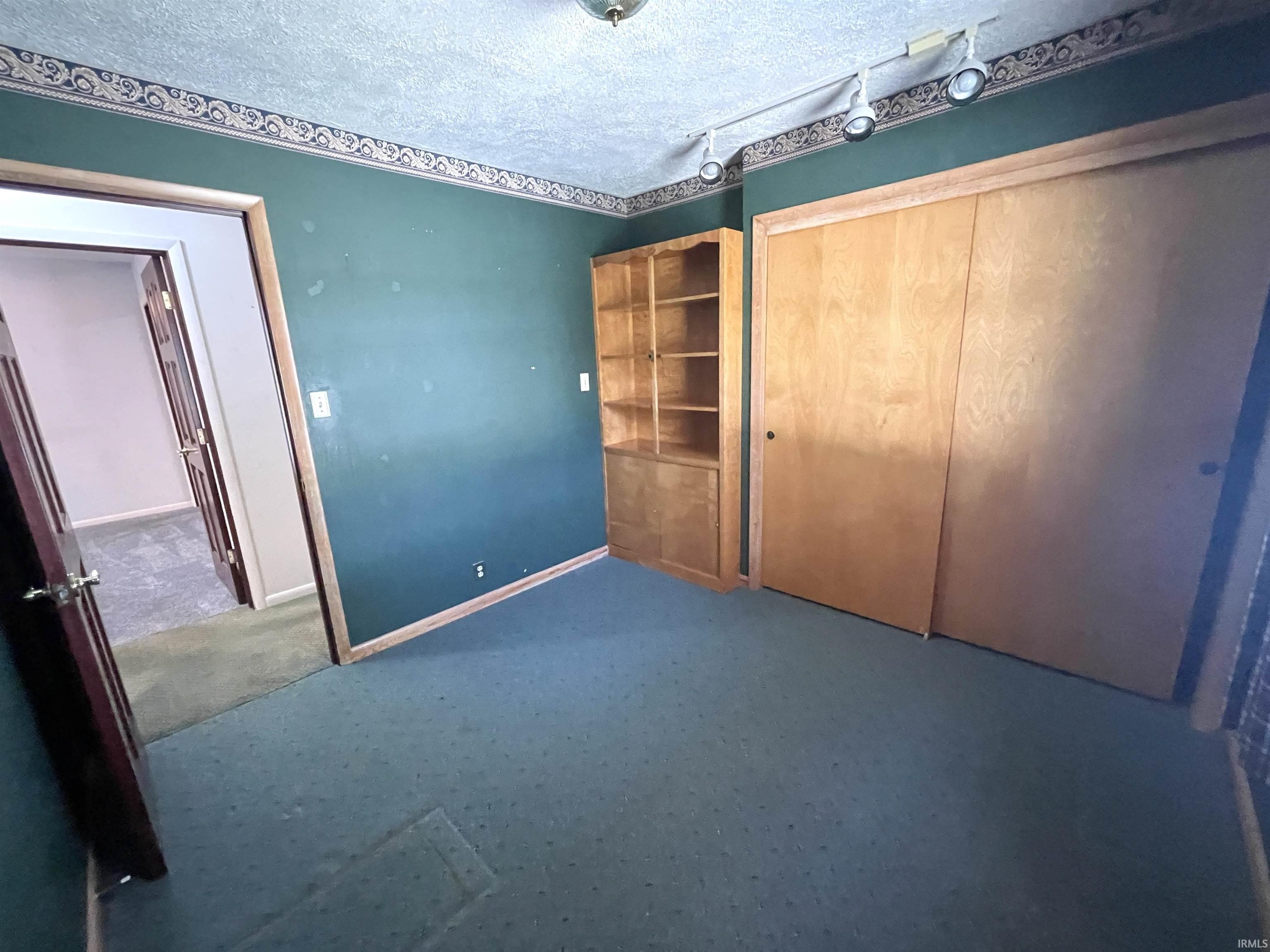 2115 Lakeview Drive Washington, IN 47501 - Photo 20 of 36