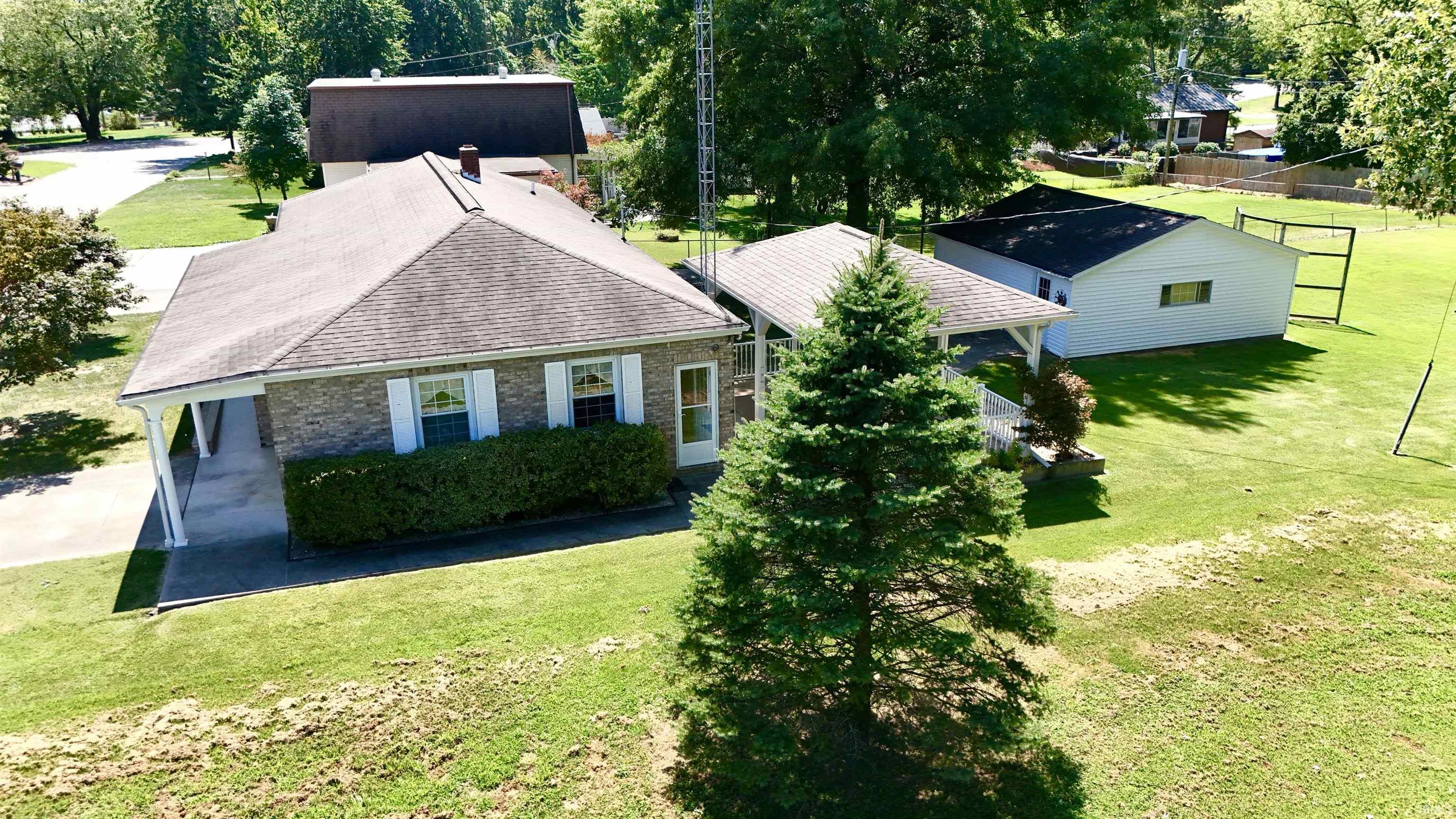 2115 Lakeview Drive Washington, IN 47501 - Photo 2 of 36