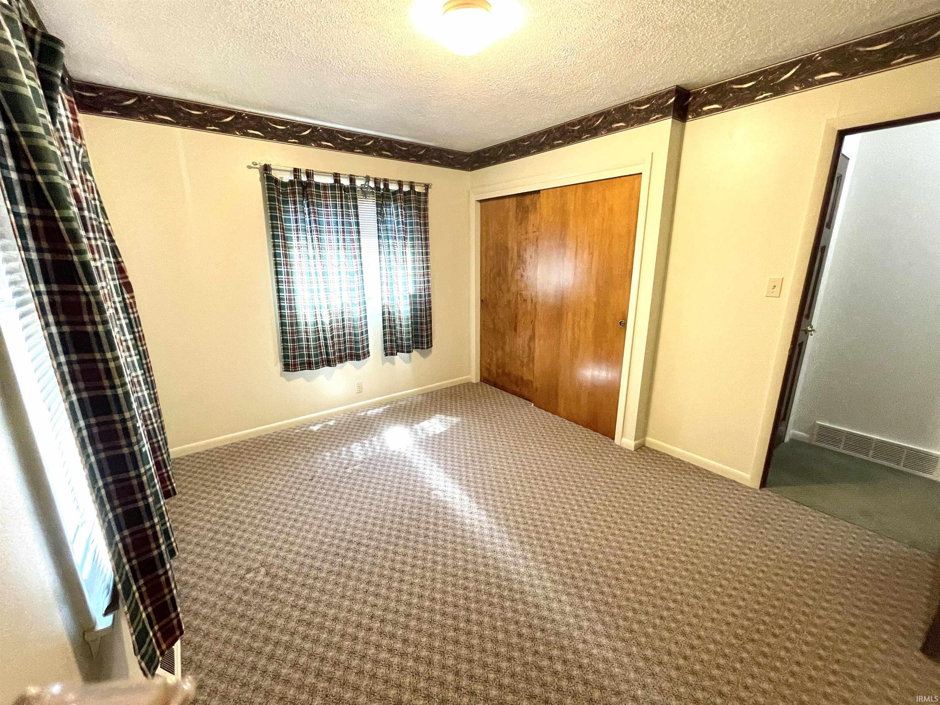 2115 Lakeview Drive Washington, IN 47501 - Photo 21 of 36