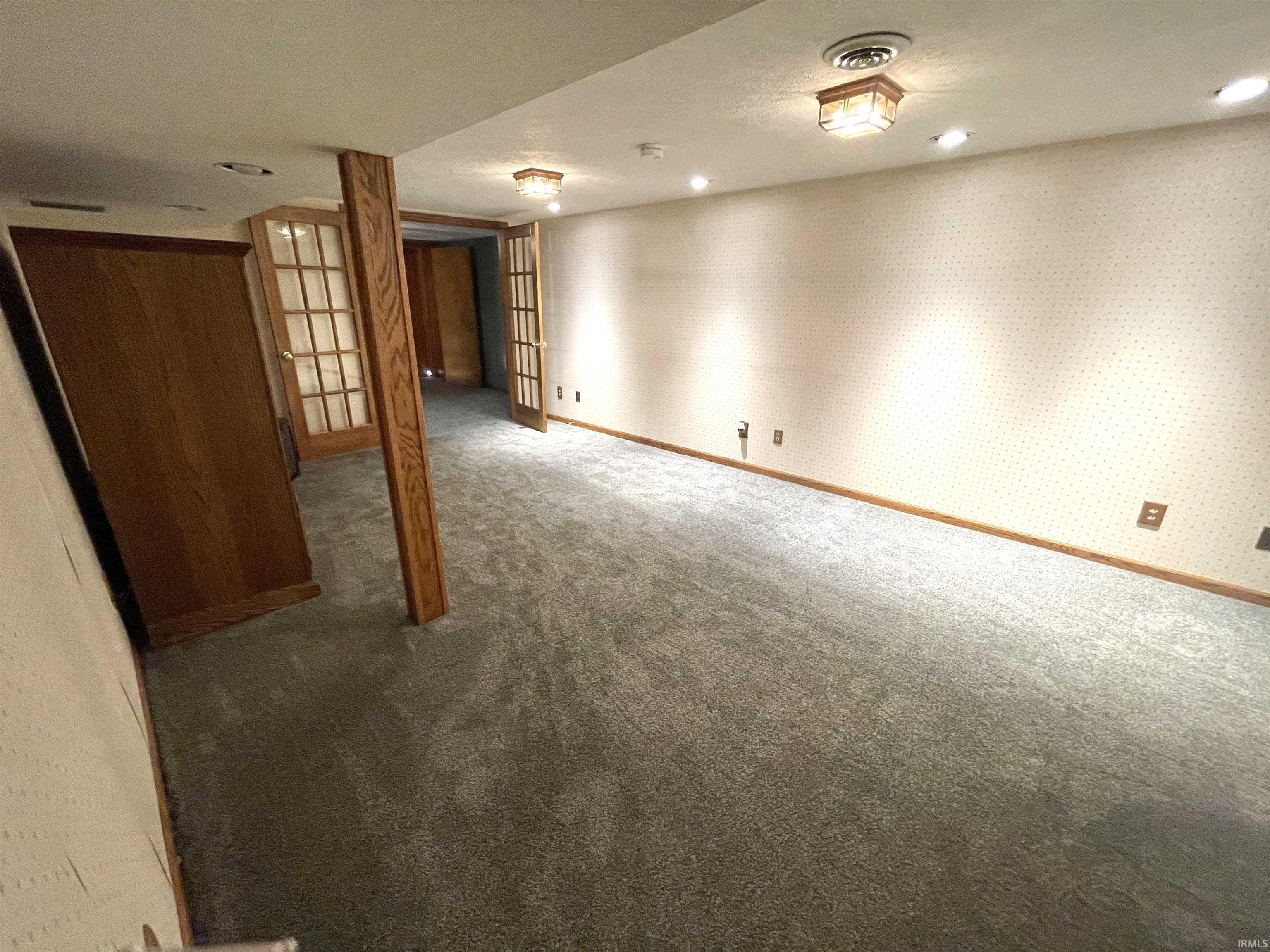 2115 Lakeview Drive Washington, IN 47501 - Photo 28 of 36