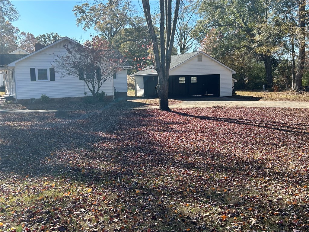 403 Oak Drive Belton, SC 29627 - Photo 12 of 35